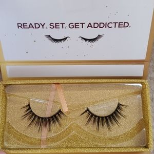 Lashaholic luxury lashes